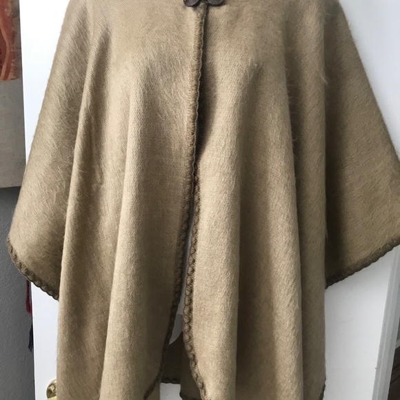 Soft Brown Cloak - Picture 3 of 3